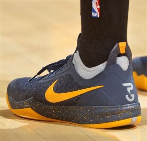 4.6 out of 5 stars 2,976. Paul George in the Nike zoom crusader | Paul george shoes, Shoes 2013, Shoes