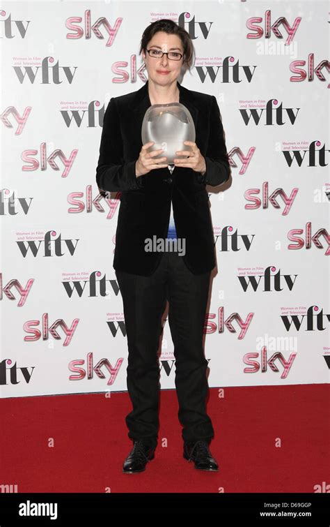 Sue Perkins Winner Of Bbc News And Factual Award The Sky Women In Film