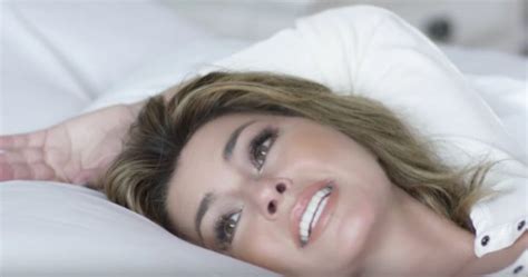Shania Twain Sticks It To Cheating Ex In Awesome New Video Starts At 60