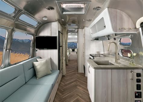 Airstream Updates Flying Cloud And International Trailer With Posh