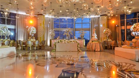 Are you searching for a place in amsterdam to host the perfect ceremony? Wedding Planner in Miami | Kimpton EPIC Hotel