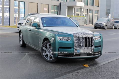 2023 Rolls Royce Phantom Facelift Spied With Minor Visual Changes