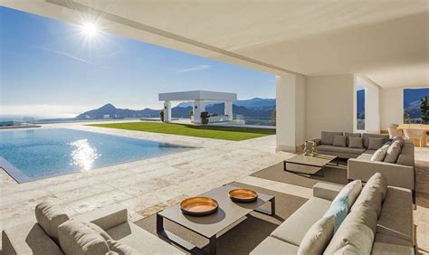 Contemporary New Villa With Fabulous Sea Views In La Zagaleta Marbella