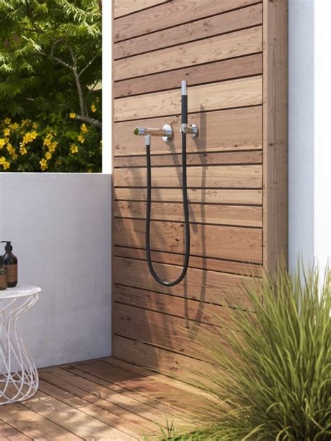 Cedar Outdoor Showers What Makes Them So Special