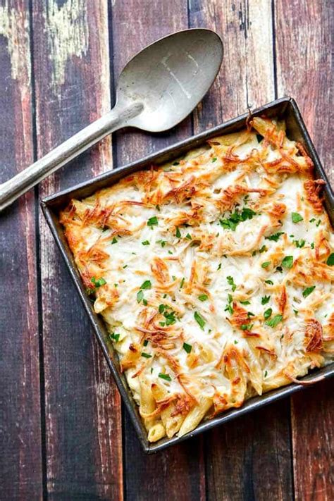 Chicken Alfredo Pasta Bake The Wicked Noodle