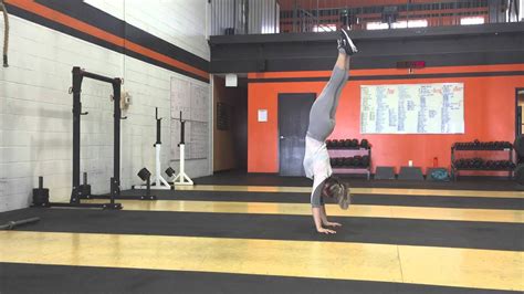 Freestanding Handstand Hold Youtube