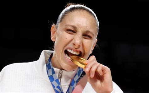 Why Do Olympic Athletes Bite Their Gold Medals History Of Biting