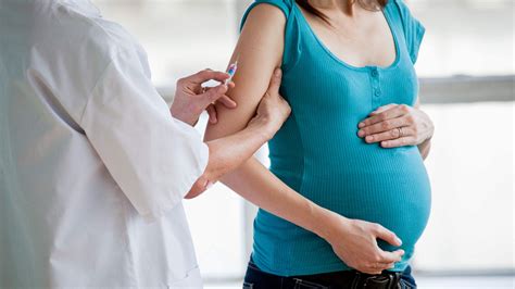 Imunisasi Ibu Hamil Seberapa Aman Untuk Dilakukan Hello Sehat
