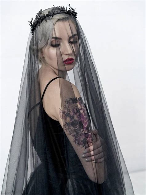 Black Bridal Veil Circle Drop Veil Alternative Bridal Veil Goth Bride Veil Black Wedding