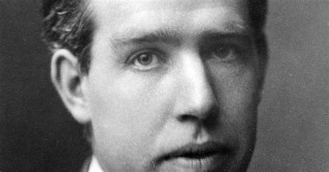Niels Bohr Biography