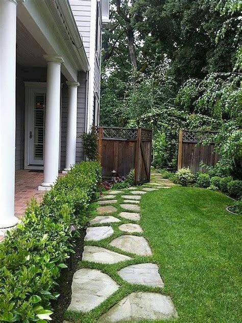 90 Beautiful Side Yard Garden Decor Ideas 72 Backyard Walkway