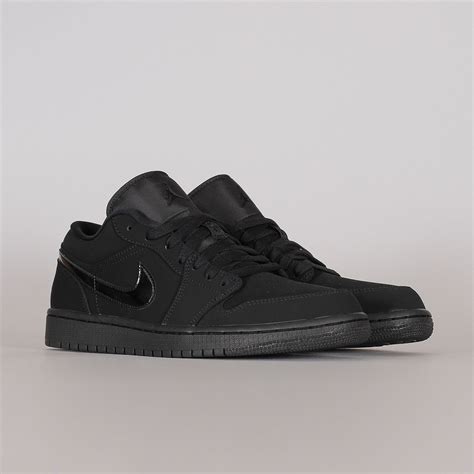 Shelta Nike Air Jordan 1 Low Triple Black 553558 056