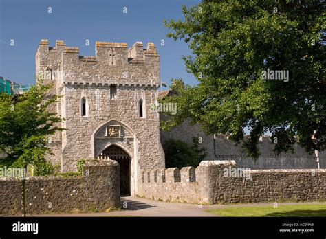 Wales Glamorgan St Donats Castle Atlantic College Main Castle Entrance