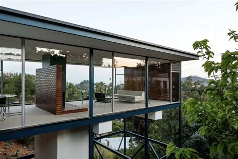 A Craig Ellwood Designed Hilltop Midcentuy Glass House In Brentwood