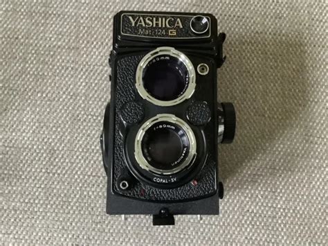 Yashica Mat 124g Tlr Camera 80mm F35 Lens Great Condition 124 G £350