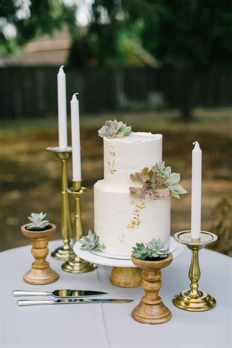 32 Wedding Cake Table Décor Ideas