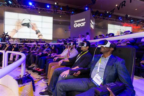 Ces Participants Take A Wild 360 Degree Ride At Samsungs Gear Vr