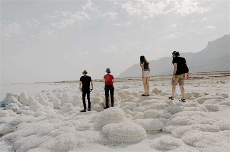 The Dead Sea Is Dying These Beautiful Ominous Photos Show The Impact
