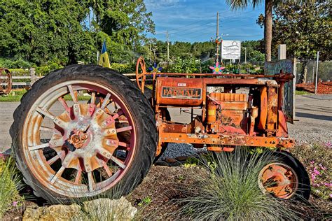 Farmall Tractor The Green House Nursery Jonesville Flori Allen