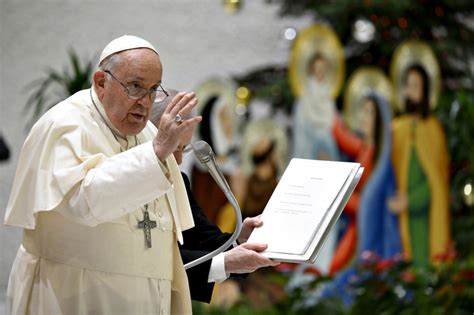Pope Francis Approves Blessings Of Same Sex Couples Lamag Culture