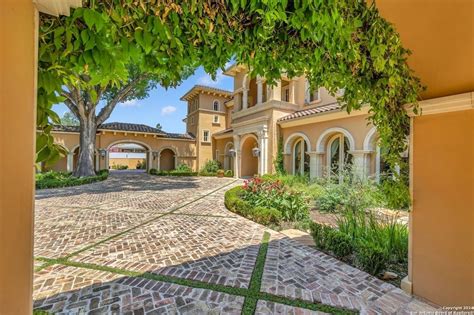 One San Antonio's most expensive homes for sale got a $1.5 million