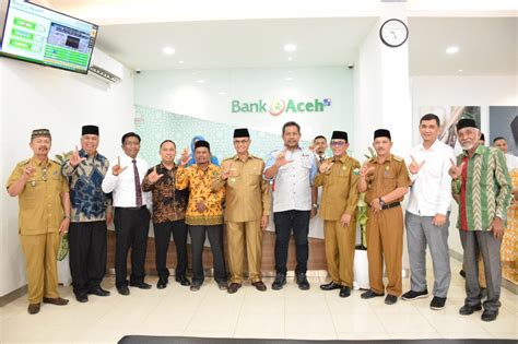 Bupati Resmikan Kantor Bank Aceh Syariah Cabang Pembantu Gandpaura Bireuen