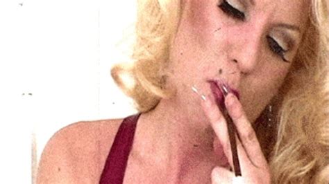 Smoke Mistress Smoke Fetish Movies Marilyn Cigar Quicktime