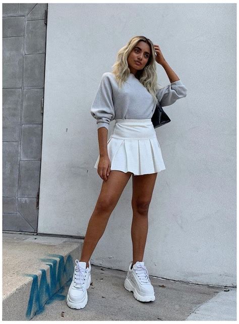 How To Style Tennis Skirts For Fall In The Most Trendy Ways Byabbie Tennis Skirt Outfit