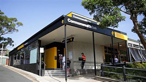 Commonwealth Bank Apologises After It Glitch Causes Major Outage