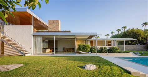 Richard Neutras Kaufmann House In Palm Springs