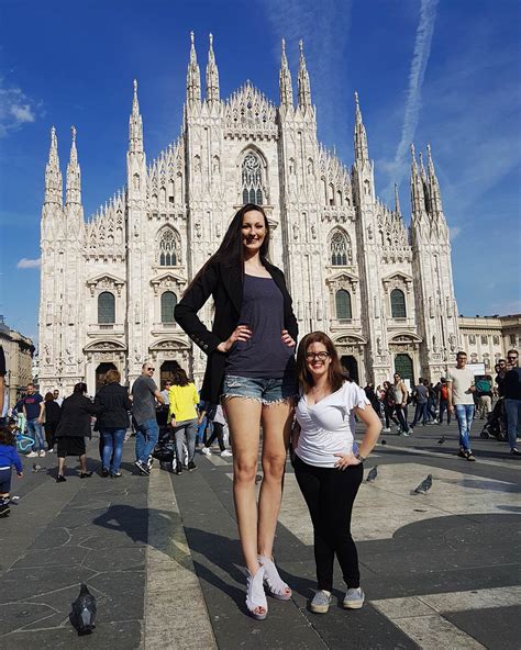 Ekaterina Lisina The World S Tallest Model Scrolller