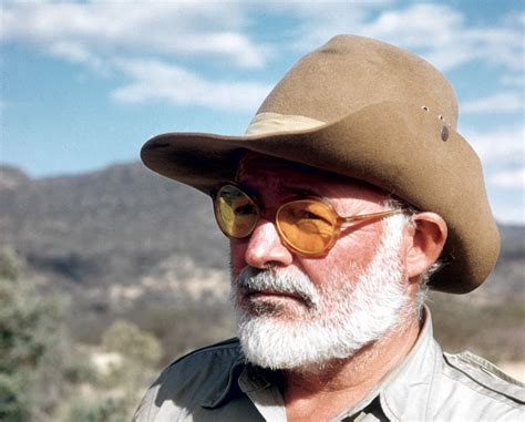 5 Facts About Ernest Hemingway: Gender Bending, A Hollywood Dis, Near ...