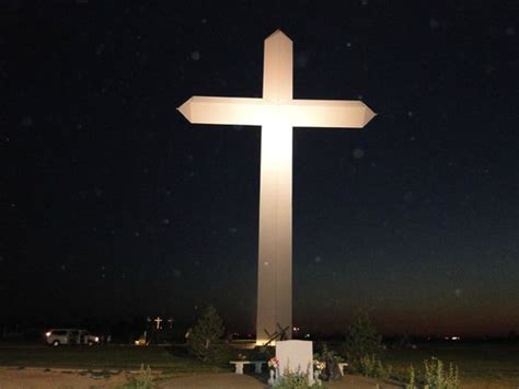 Cross At Night Picture Of The Cross Of Our Lord Jesus Christ Groom