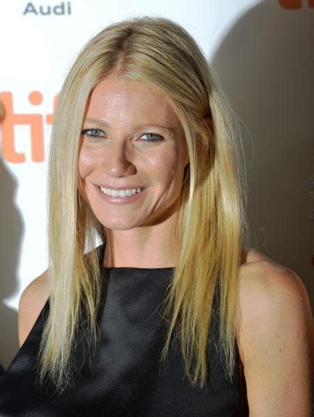 Gwyneth Paltrow Jumps In Tiny Bikini Wears No Makeup In Instagram Pic