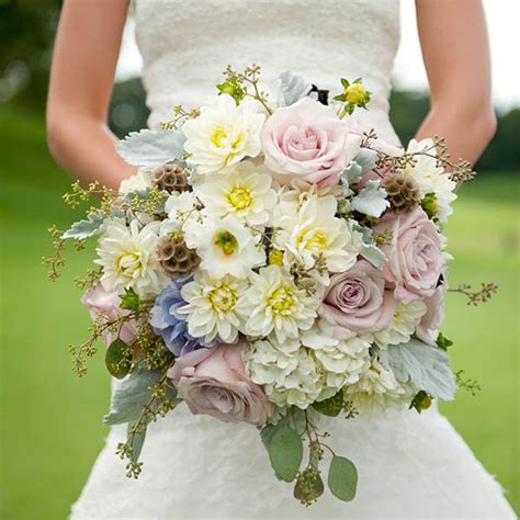23 Pretty Spring Wedding Flowers And Ideas Bridaltweet
