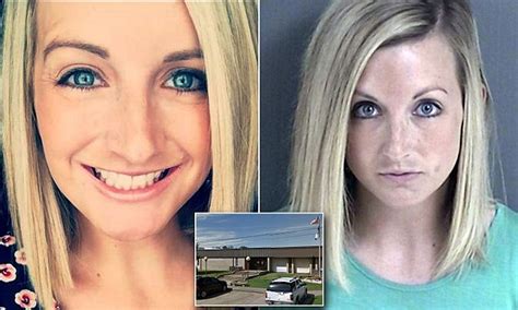 Texas Middle School Teacher Sendt Nude Photos To Former Student Over Snapchat Daily Mail Online