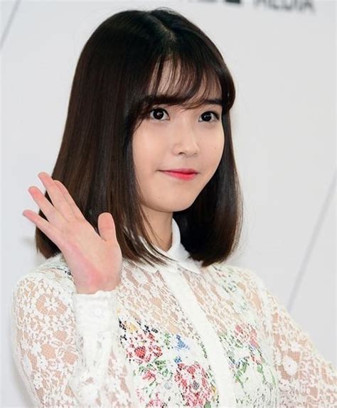 hairstyles beautiful Korean bangs for girls