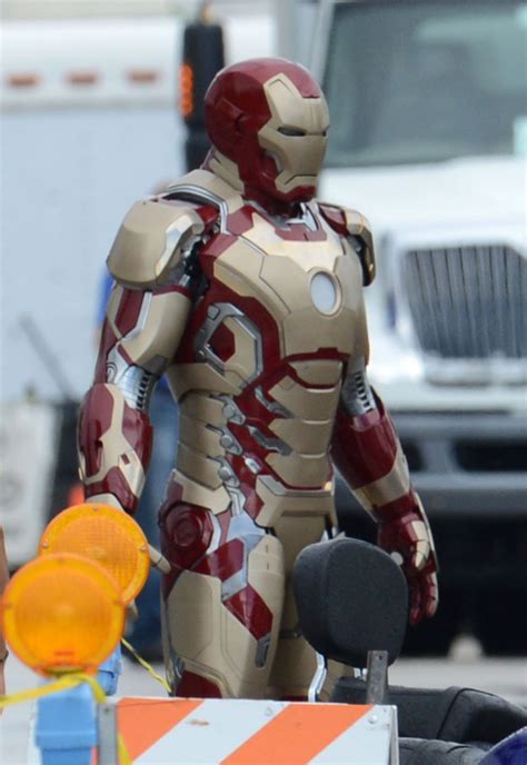 Movies Iron Man 3 Suits Captured During Shooting — Major Spoilers