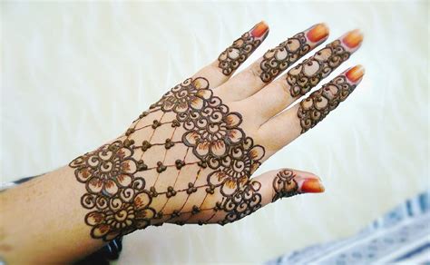 Great Finger Mehndi Designs Trending In The Year 2019