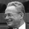 Günther Maleuda: East German politician, Communist leader (1931 - 2012 ...