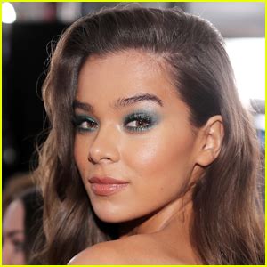 Hailee Steinfeld Reflects On The Memorable Moment She Met Florence Pugh Being In Taylor Swifts