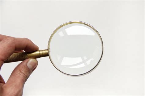 How Does A Magnifying Glass Work With Pictures Optics Mag