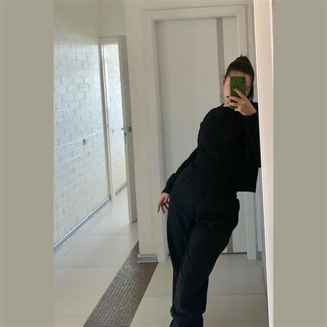 Polina On Instagram “🦕” Instagram Mirror Selfie Selfie