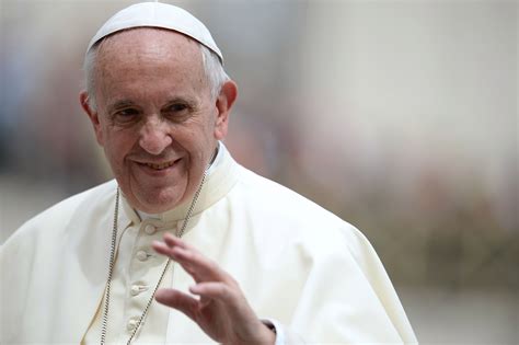 Mujeres diáconos: el nuevo cambio del Papa Francisco | La Opinión