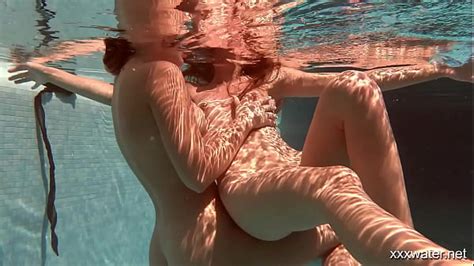 Videos De Sexo Chicas Desnudas En La Piscina Peliculas Xxx Muy Porno