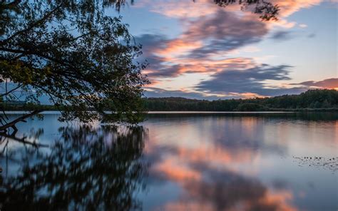 Download Wallpaper 3840x2400 Lake Trees Water Clouds Reflection 4k