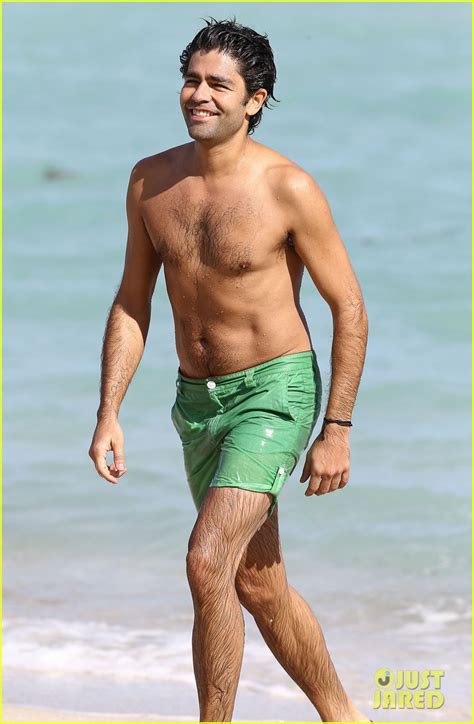 Adrian Grenier Gets Shirtless Wet In Miami Photo Adrian