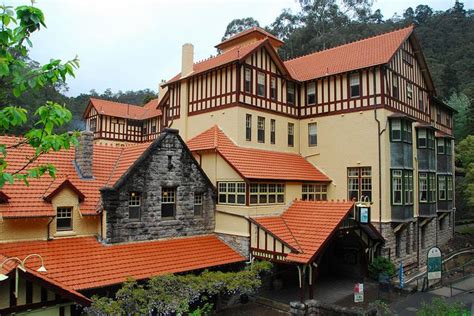 Jenolan Caves House Cave Houses Jenolan Caves Far And Wide Blue