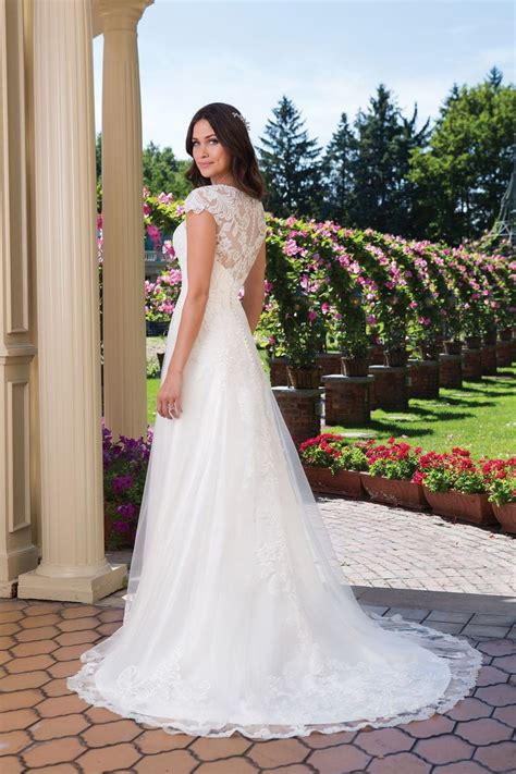 sincerity bridal style 3914 lace adorned a line gown with cap sleeves robe de mariee robe