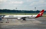 Fichier:Qantas Airbus A330-300, SIN.jpg — Wikipédia